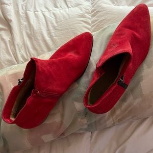 Naturalizes red suede boots size 10.  Never worn!